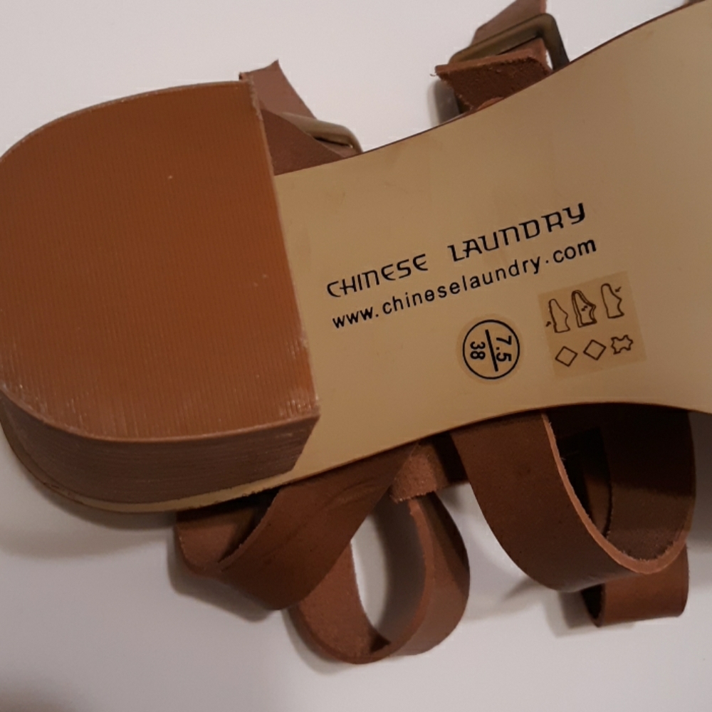 Gladiator sandals, NWOT Chinese Laundry, size 7.5 - Picture 4 of 8